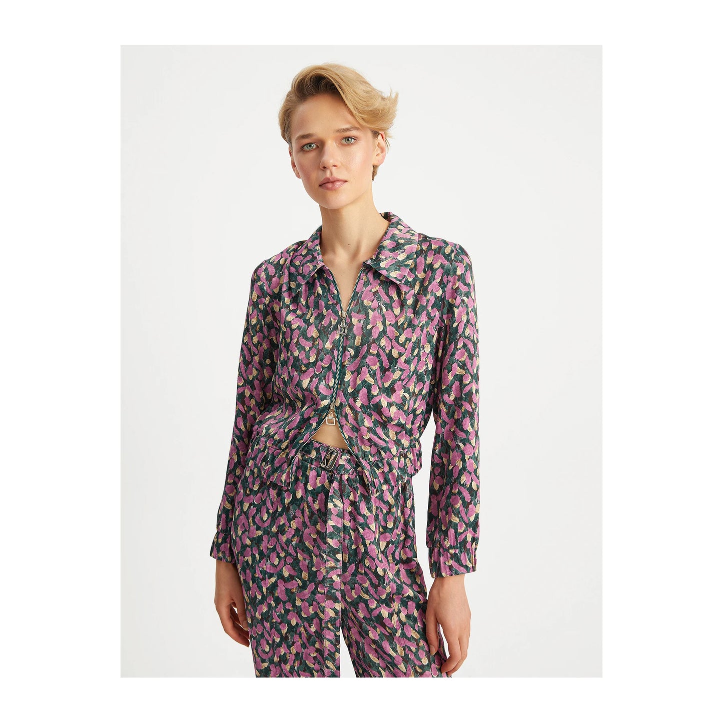 Women's Patterned VISCOSE Tire Zipper Blouse Stylish Patterened Shirt with Unique Design