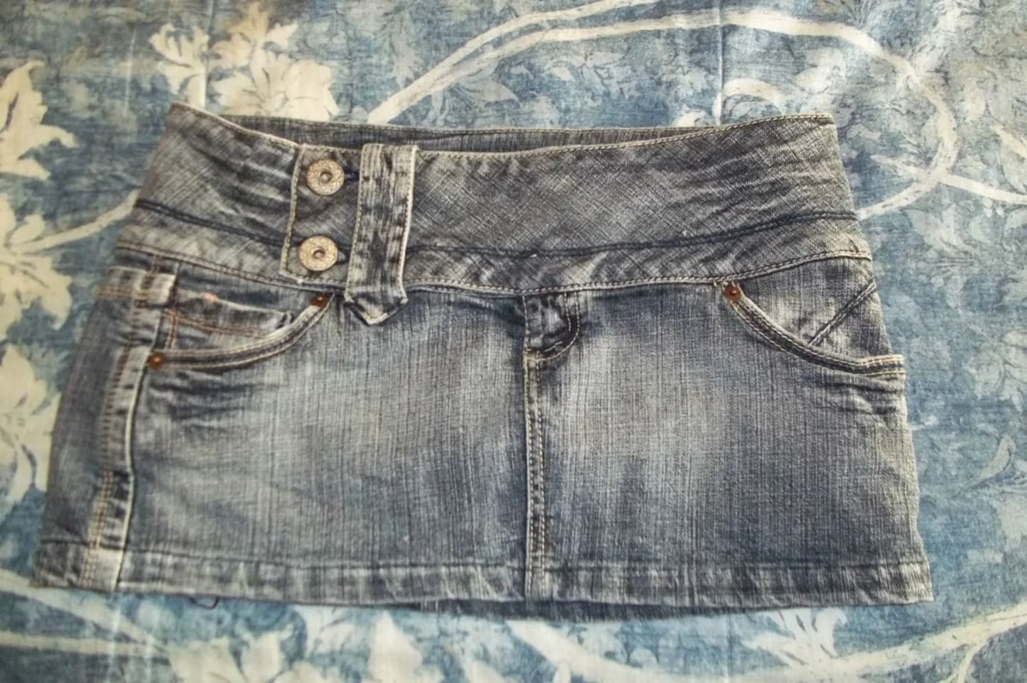 Y2K New Gothic Cute Denim Skirt Womens Clothing Harajuku Vintage Slim Skirt Kawaii Light Blue Jean Low Waist Short Mini Skirt