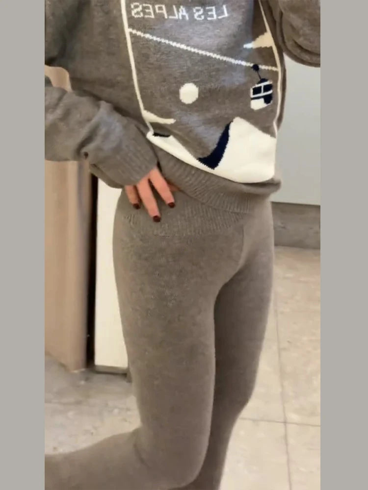 Women's 2 Pcs Suits Printed Pullover Sweater Pants Sets Street Female Turtleneck Long Sleeve Tops High Waist Trousers New Outfit