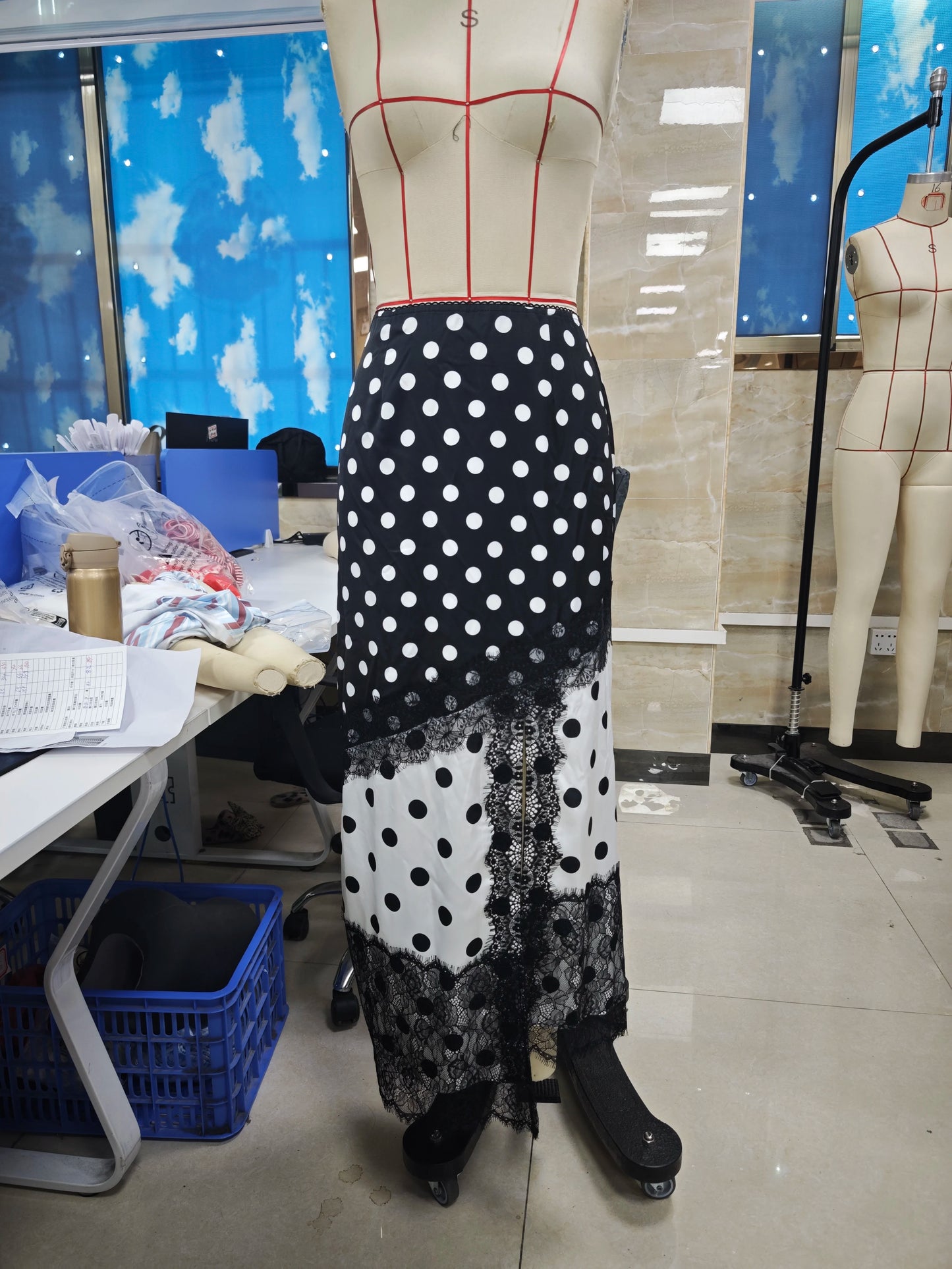 Women's Summer Elegant High Waist Long Satin Silk Skirt Dot Print Lace Trim Patchwork Contrast Color Side Split Skirt