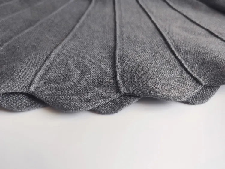 2023 Autumn And Winter New Products Children's Knitted Skirt Wavy Tutu Skirt Girls Thick Ruffled Umbrella Skirt