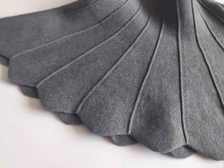 2023 Autumn And Winter New Products Children's Knitted Skirt Wavy Tutu Skirt Girls Thick Ruffled Umbrella Skirt