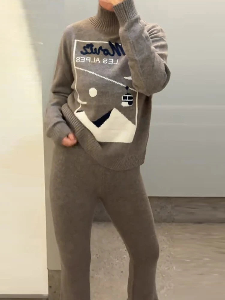 Women's 2 Pcs Suits Printed Pullover Sweater Pants Sets Street Female Turtleneck Long Sleeve Tops High Waist Trousers New Outfit