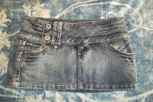 Y2K New Gothic Cute Denim Skirt Womens Clothing Harajuku Vintage Slim Skirt Kawaii Light Blue Jean Low Waist Short Mini Skirt