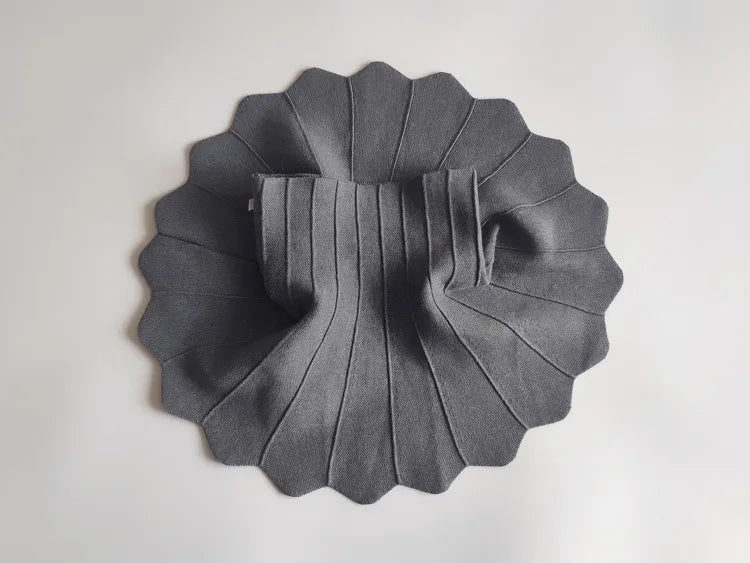 2023 Autumn And Winter New Products Children's Knitted Skirt Wavy Tutu Skirt Girls Thick Ruffled Umbrella Skirt