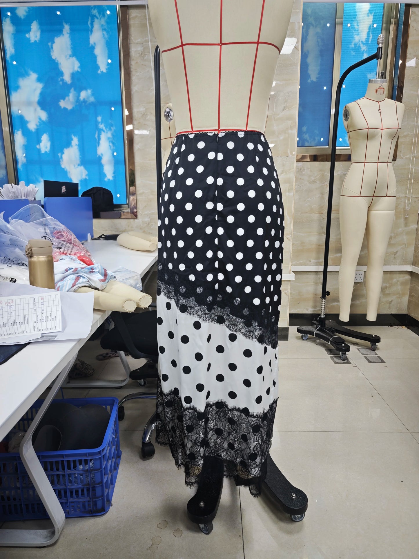 Women's Summer Elegant High Waist Long Satin Silk Skirt Dot Print Lace Trim Patchwork Contrast Color Side Split Skirt